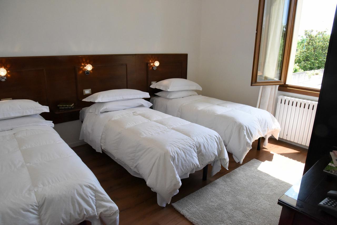 ברשה Hotel Livio מראה חיצוני תמונה